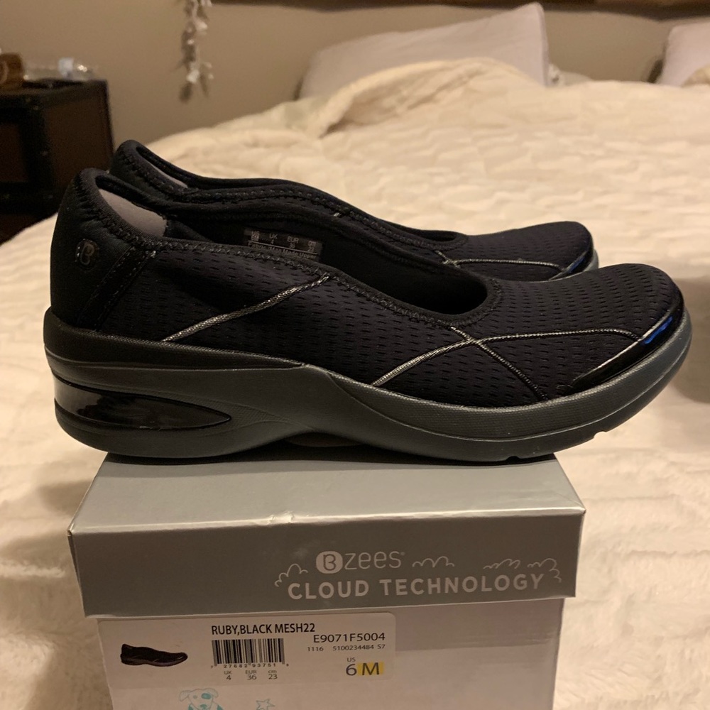 Bzees was a size 6, but now it's actually a 6 1/2  double wide.